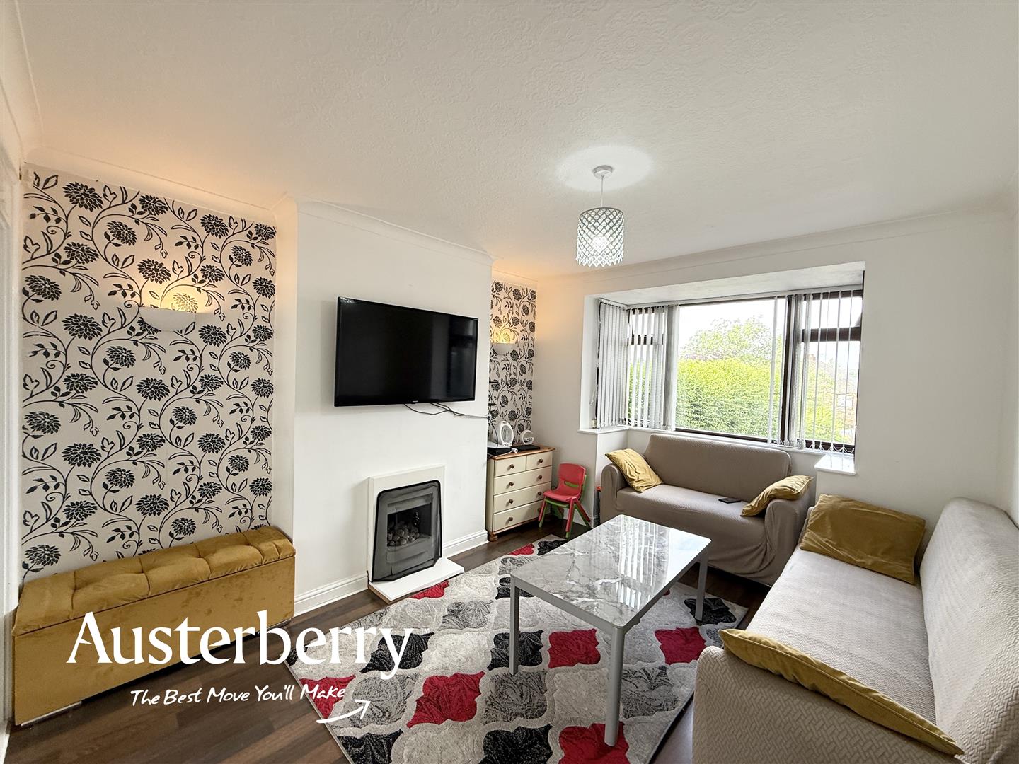 3 bed property in Parkfield Road, Stoke-On-Trent